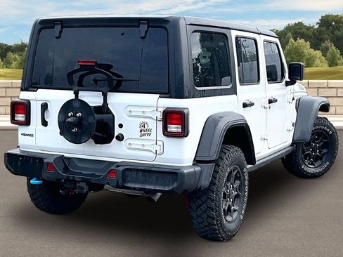 Used 2023 Jeep Wrangler Unlimited w/ Cold Weather Group AWD/4WD image 8