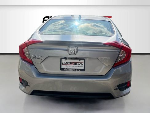 Used 2018 Honda Civic EX-L image 6