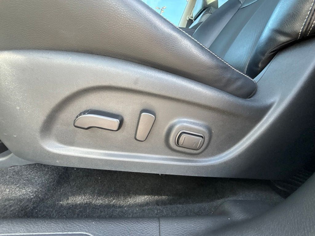 Used 2024 Nissan Murano SL AWD/4WD image 14