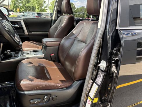 Used 2014 Toyota 4Runner Limited AWD/4WD image 18