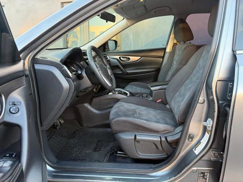 Used 2016 Nissan Rogue S FWD image 16