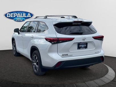 Used 2023 Toyota Highlander XLE