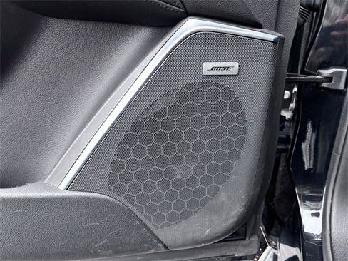 Used 2020 Cadillac Escalade Luxury image 15