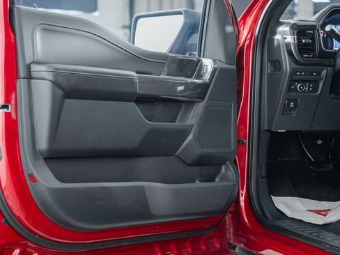 Certified 2021 Ford F150 XLT w/ Equipment Group 302A High image 40