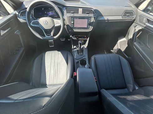 Certified 2023 Volkswagen Tiguan SE R-Line FWD image 10