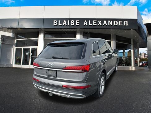 Used 2021 Audi Q7 2.0T Premium Plus w/ Premium Plus Package AWD/4WD image 3