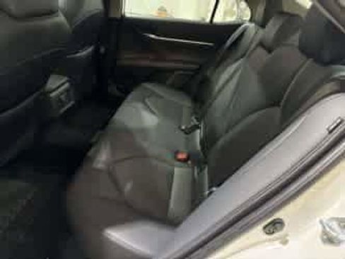 Used 2023 Toyota Camry XLE image 16