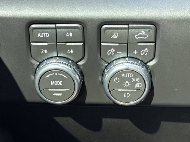 Used 2026 GMC Sierra 2500 AT4 AWD/4WD image 25