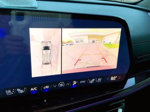 Used 2026 Chevrolet Traverse RS w/ LPO, Floor Liner Package FWD image 26