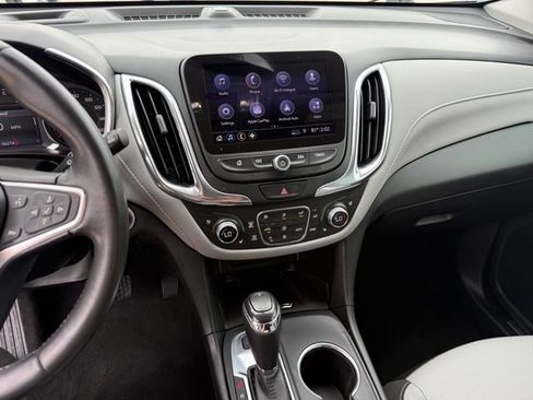 Used 2019 Chevrolet Equinox Premier FWD image 21