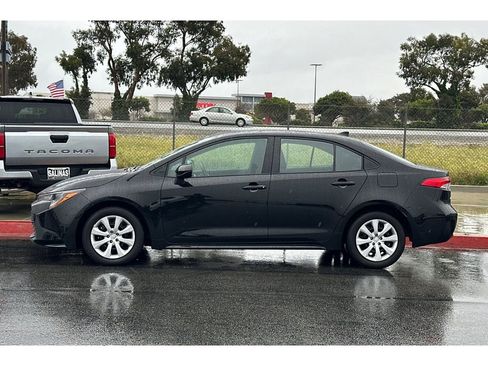 Certified 2025 Toyota Corolla LE image 7