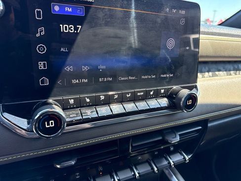 Used 2023 Chevrolet Colorado ZR2 w/ ZR2 Convenience Package III AWD/4WD image 26