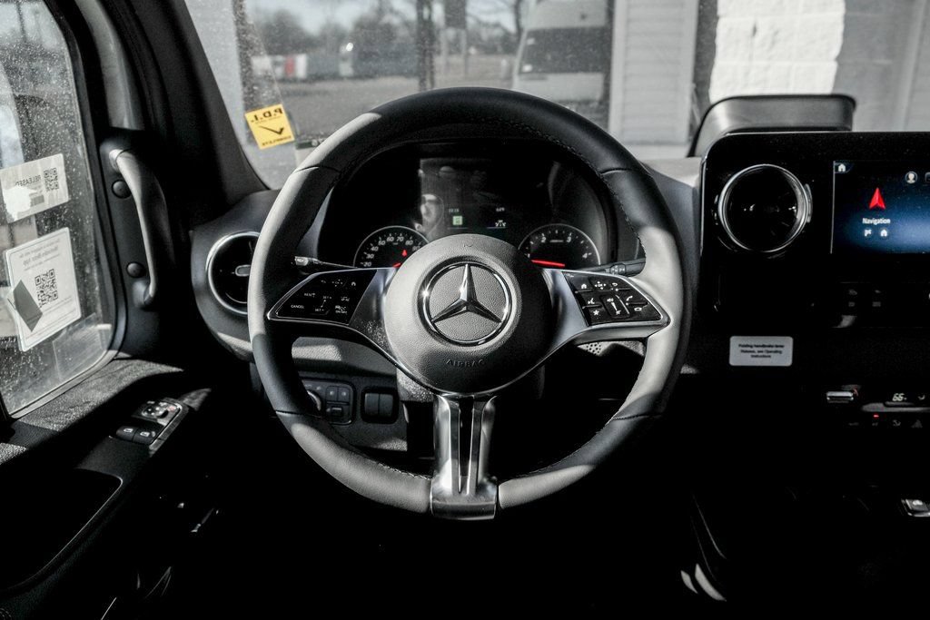 Used 2026 Mercedes-Benz Sprinter 2500 image 19