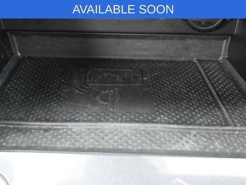 Used 2023 Volkswagen Tiguan SE R-Line image 24