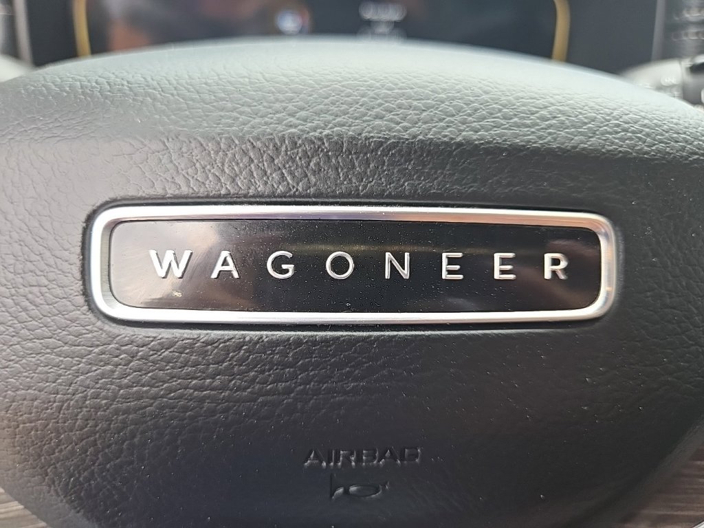 Used 2024 Jeep Wagoneer Series III AWD/4WD image 44