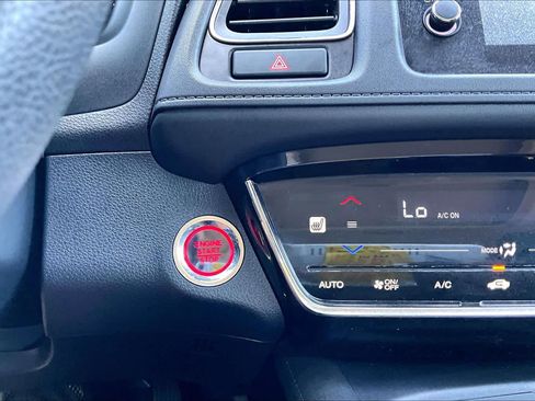 Used 2021 Honda HR-V EX image 32