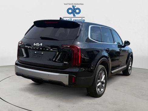 Used 2023 Kia Telluride LX AWD/4WD image 7
