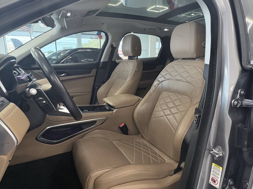 Used 2022 Jaguar F-PACE S AWD/4WD image 21