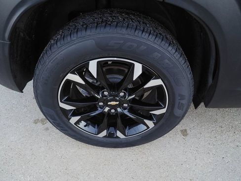 Certified 2021 Chevrolet TrailBlazer LT w/ Driver Confidence Package FWD image 36