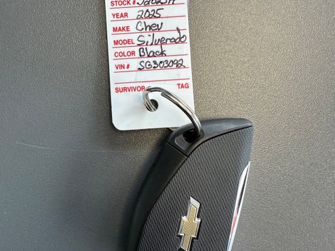 Used 2025 Chevrolet Silverado 1500 Custom Trail Boss w/ Turbomax Blackout Package image 33