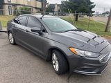 Used 2017 Ford Fusion SE image 4
