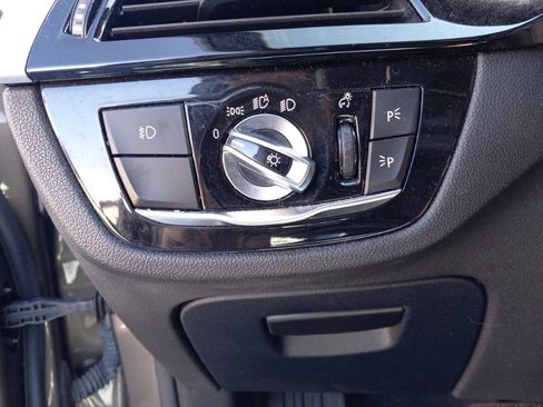 Used 2018 BMW 540i xDrive image 32