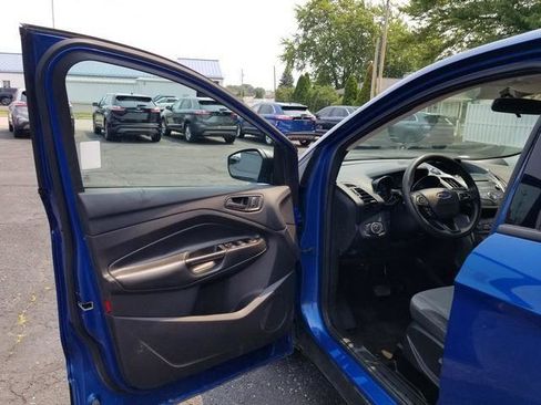 Used 2017 Ford Escape S FWD image 11