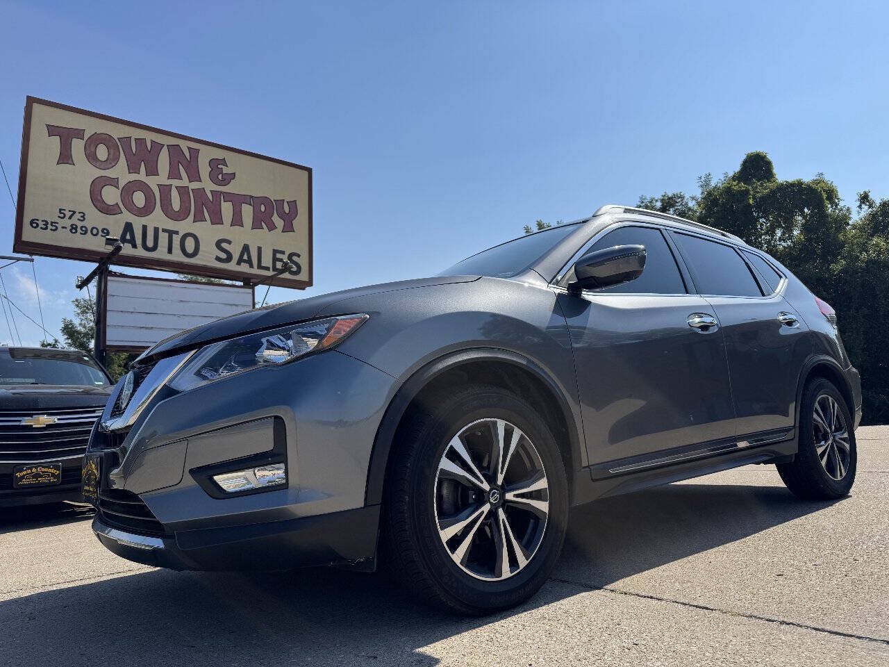 Used 2018 Nissan Rogue SL FWD image 1