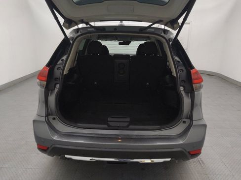 Used 2019 Nissan Rogue SV FWD image 29