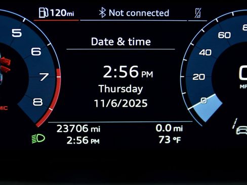 Used 2024 Audi Q3 2.0T Premium image 30