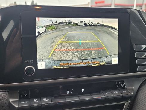 Certified 2025 Toyota Camry SE image 12