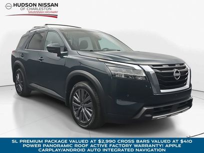 Used 2024 Nissan Pathfinder SL w/ SL Premium Package