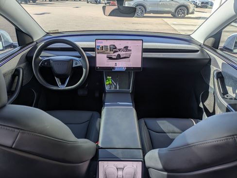 Used 2026 Tesla Model Y Long Range AWD/4WD image 27