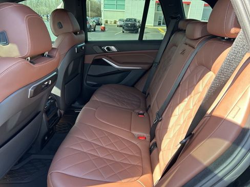 Used 2024 BMW X5 sDrive40i w/ M Sport Package image 17