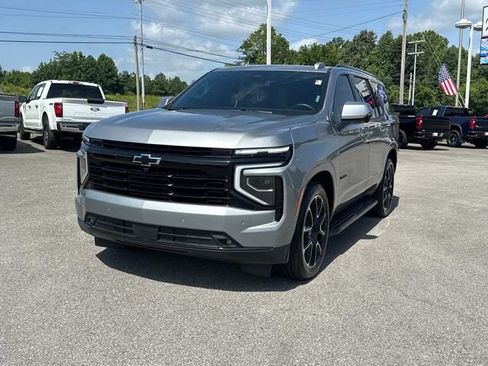 Used 2025 Chevrolet Tahoe RST w/ RST Capability Package AWD/4WD image 8