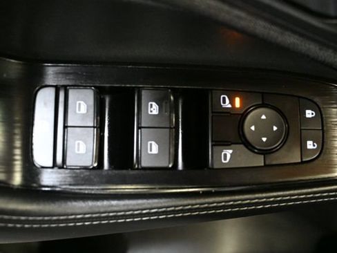 Used 2023 Nissan Rogue SV AWD/4WD image 41
