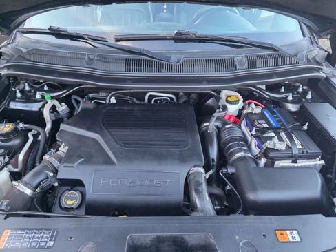 Used 2019 Ford Explorer Sport w/ Equipment Group 401A image 7