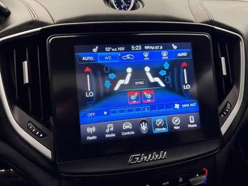 Used 2019 Maserati Ghibli S GranSport RWD image 20
