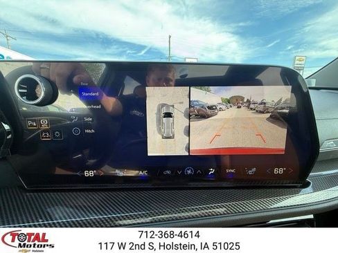 New 2027 Chevrolet Traverse Z71 w/ Driver Confidence Package AWD/4WD image 25