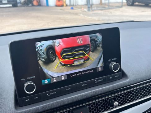 Used 2025 Honda Civic Sport image 17