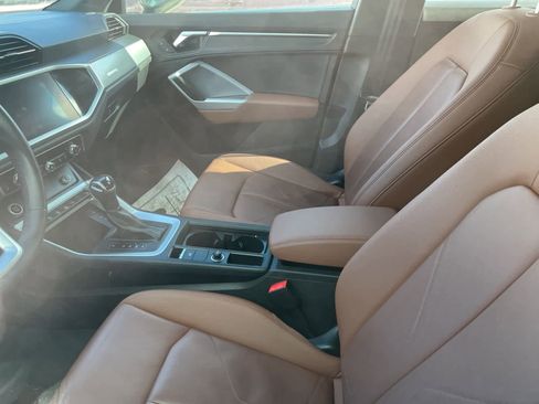 Used 2022 Audi Q3 2.0T Premium w/ Convenience Package image 28