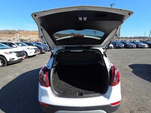 Used 2020 Buick Encore Preferred image 30