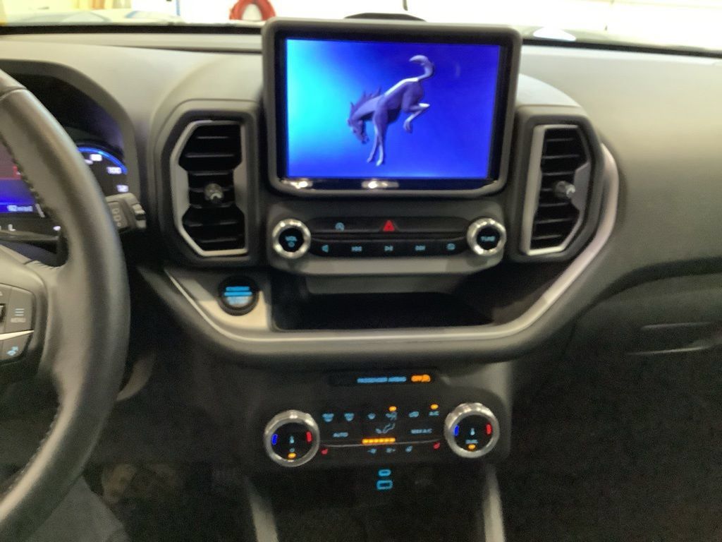 Used 2022 Ford Bronco Sport Outer Banks AWD/4WD image 8