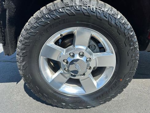 Used 2018 Chevrolet Silverado 2500 LT w/ LT Convenience Package image 17