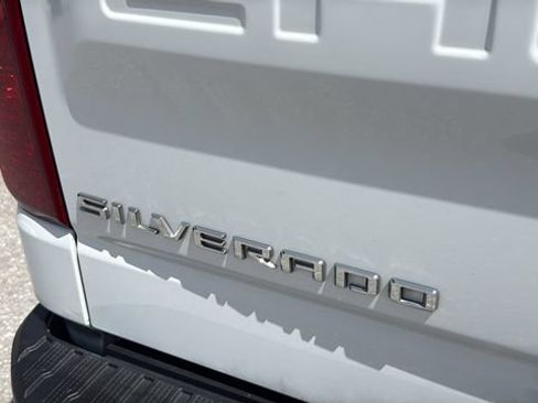 Used 2025 Chevrolet Silverado 1500 LT RWD image 7