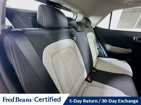 Certified 2023 Hyundai Venue SEL image 27
