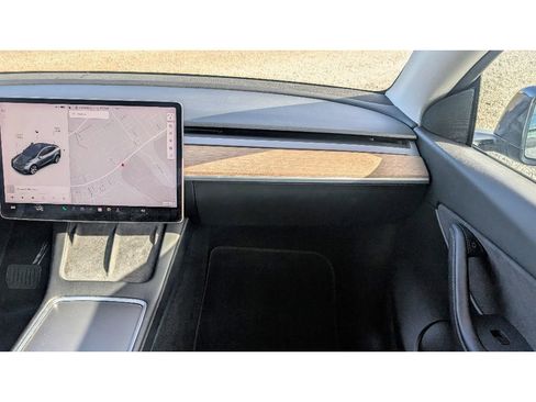 Used 2021 Tesla Model Y Long Range image 33