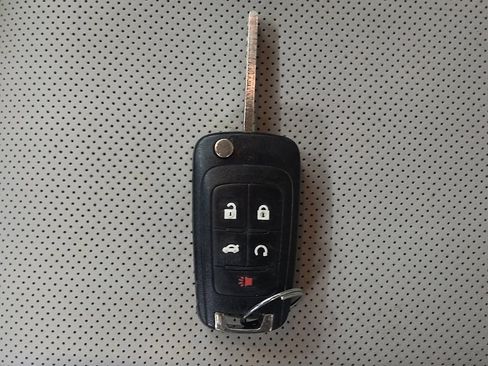 Used 2016 GMC Terrain SLT w/ Open Road Package FWD image 32