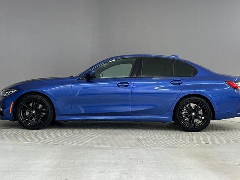 Used 2020 BMW 330i Sedan w/ M Sport Package RWD image 2