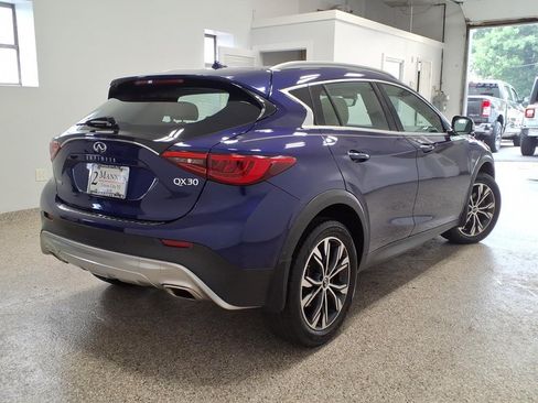 Used 2019 INFINITI QX30 AWD w/ Navigation Package image 4